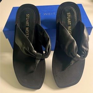 Black Cassie Sandals.